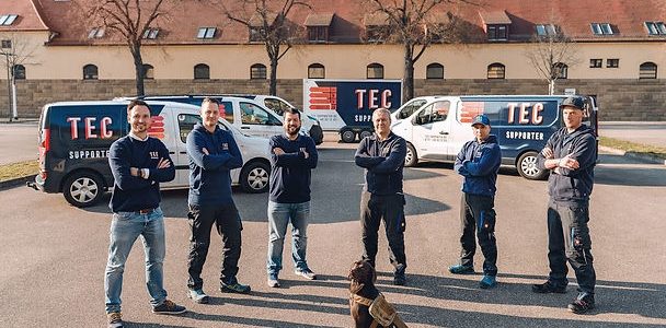 815dcd_fc6a242664754a5793fbf7918c07d57cmv2